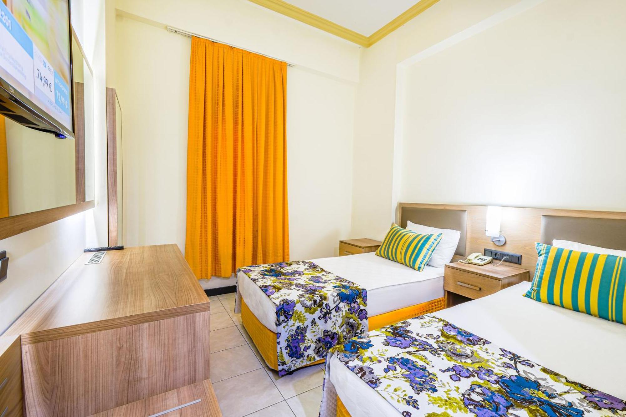 בלדיבי Hotel Sumela Garden מראה חיצוני תמונה