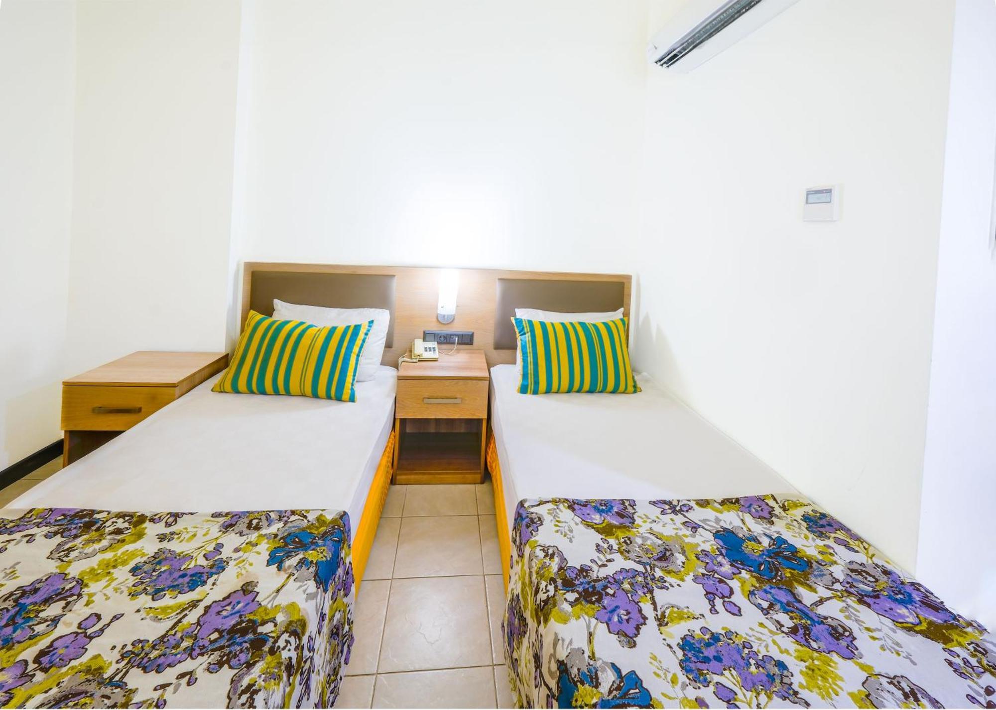 בלדיבי Hotel Sumela Garden מראה חיצוני תמונה