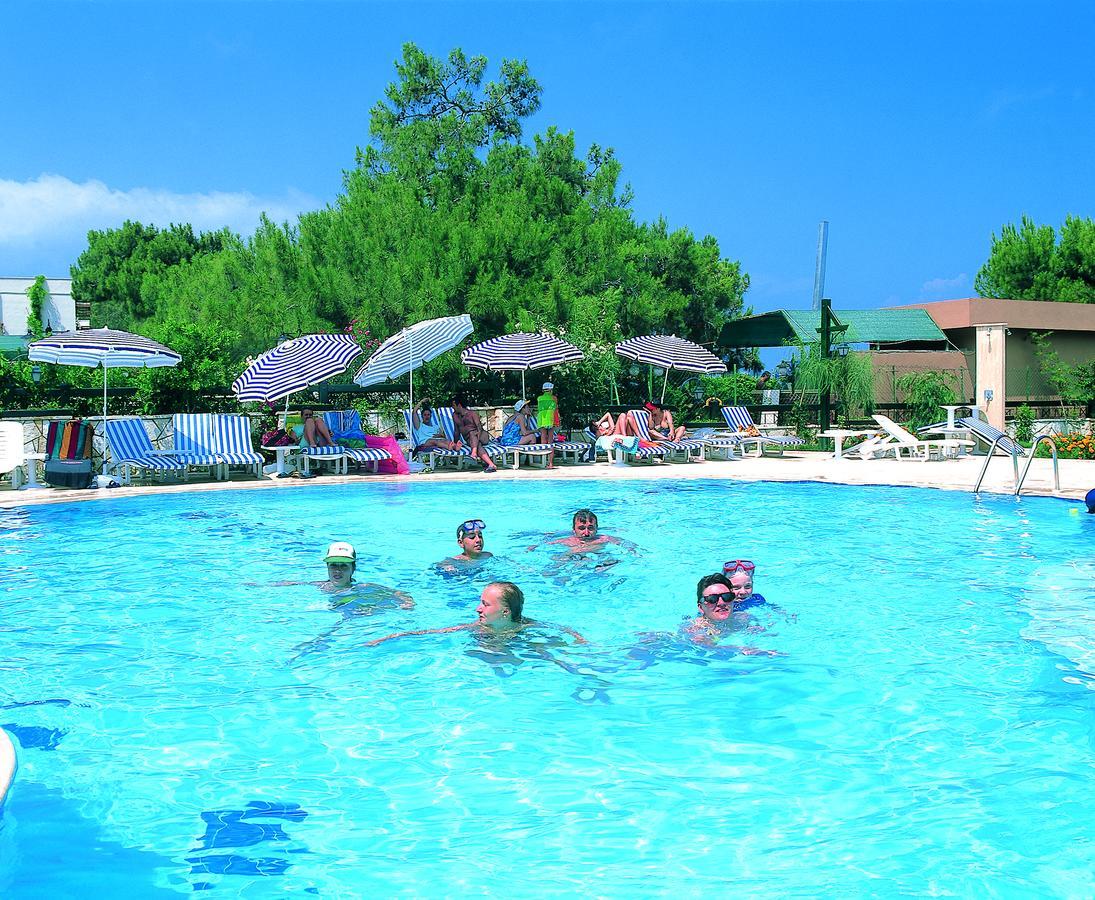 בלדיבי Hotel Sumela Garden מראה חיצוני תמונה