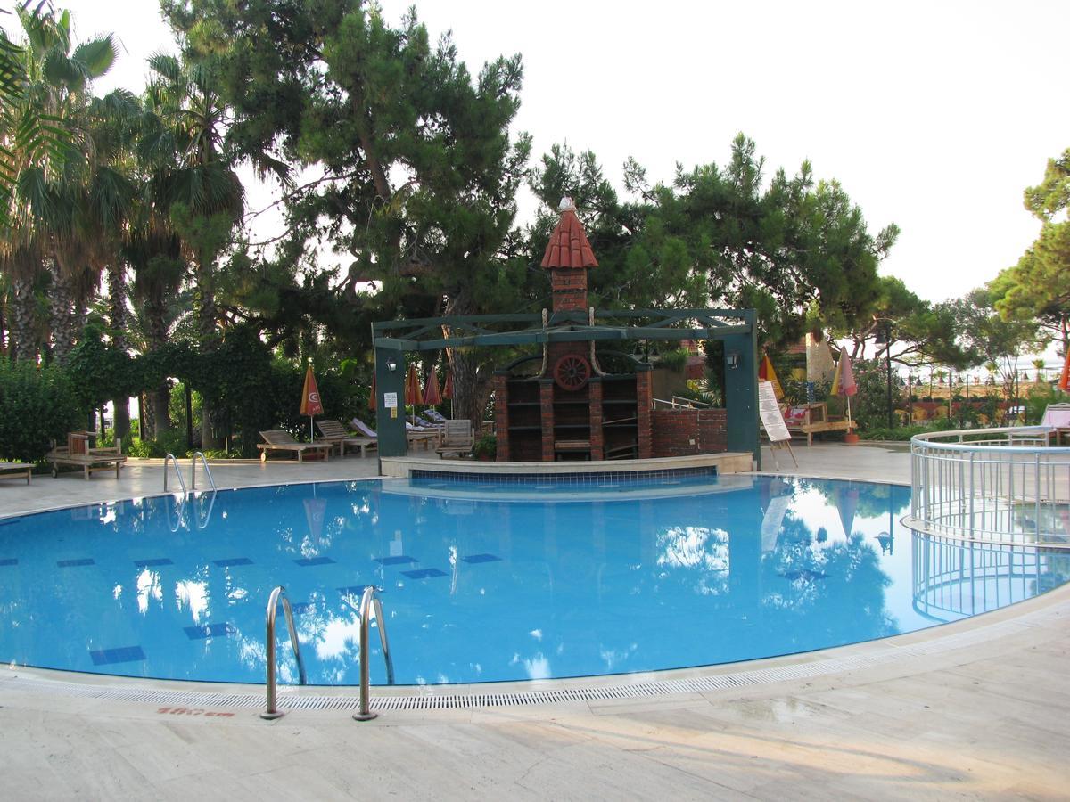בלדיבי Hotel Sumela Garden מראה חיצוני תמונה