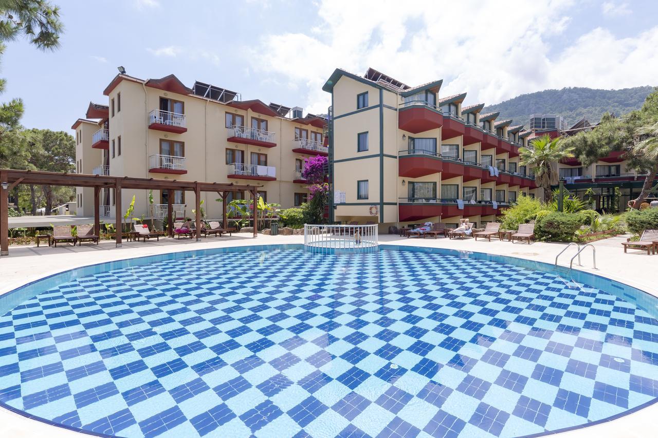 בלדיבי Hotel Sumela Garden מראה חיצוני תמונה